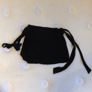 Black crop top from Lulus with ties on the side